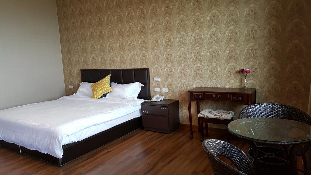 Chi House Hotel Miaoli Exterior foto